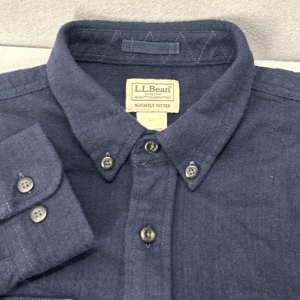 LL Bean Slightly Fitted Flannel Shirt Navy Blue Men Medium-Reg 520397 Cotton
